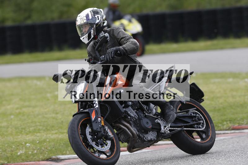 Archiv-2025/09 22.04.2025 Cornu Master School ADR/gruen-vert/43